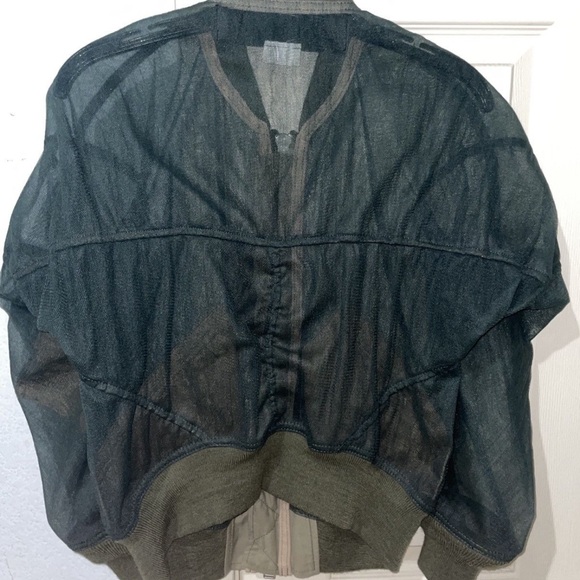 Comme Des Garcons Homer Plus
Cdg Junya bomber jacket - Picture 2 of 4